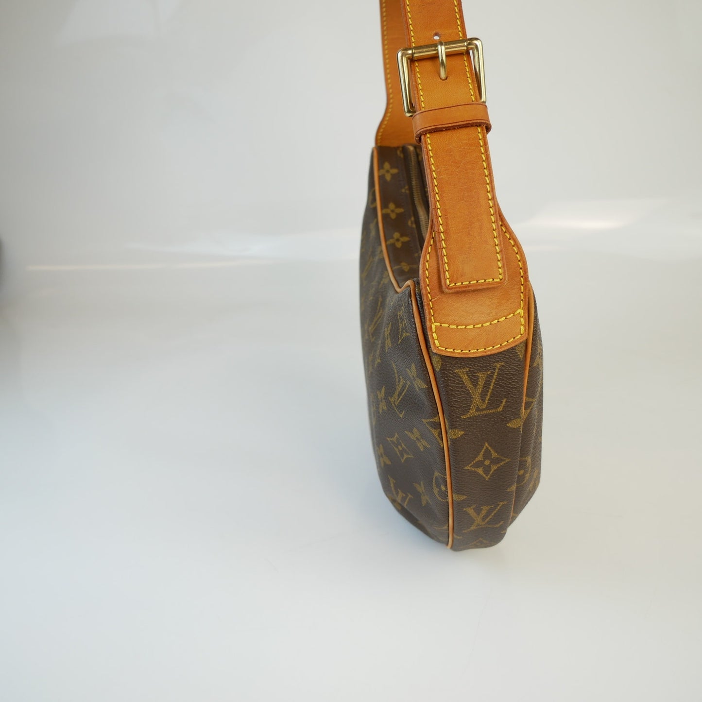 Louis Vuitton Croissant MM Bag