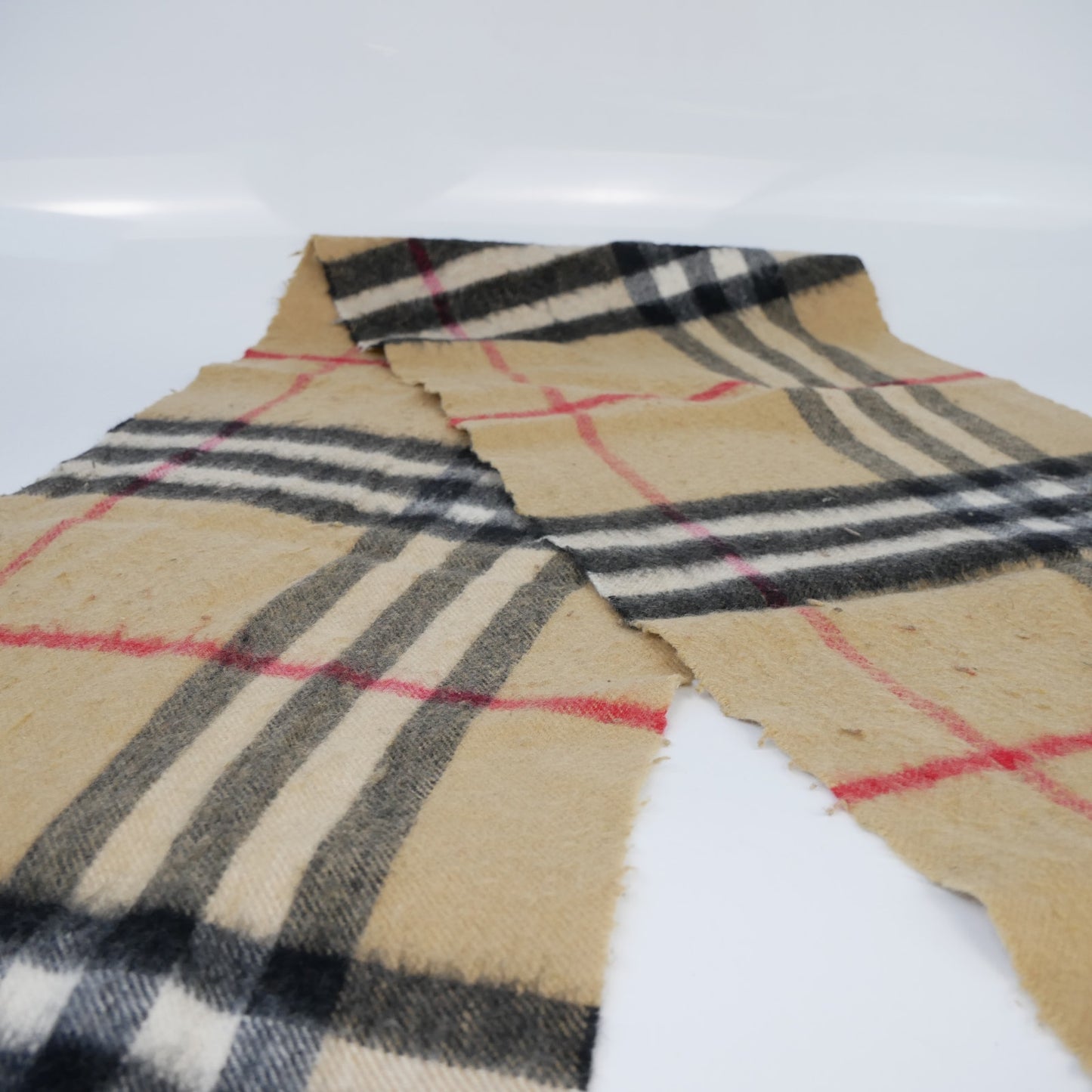 Burberry Classic Cashmere Muffler