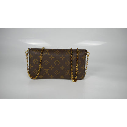 Louis Vuitton Monogram Canvas Felicie Pochette