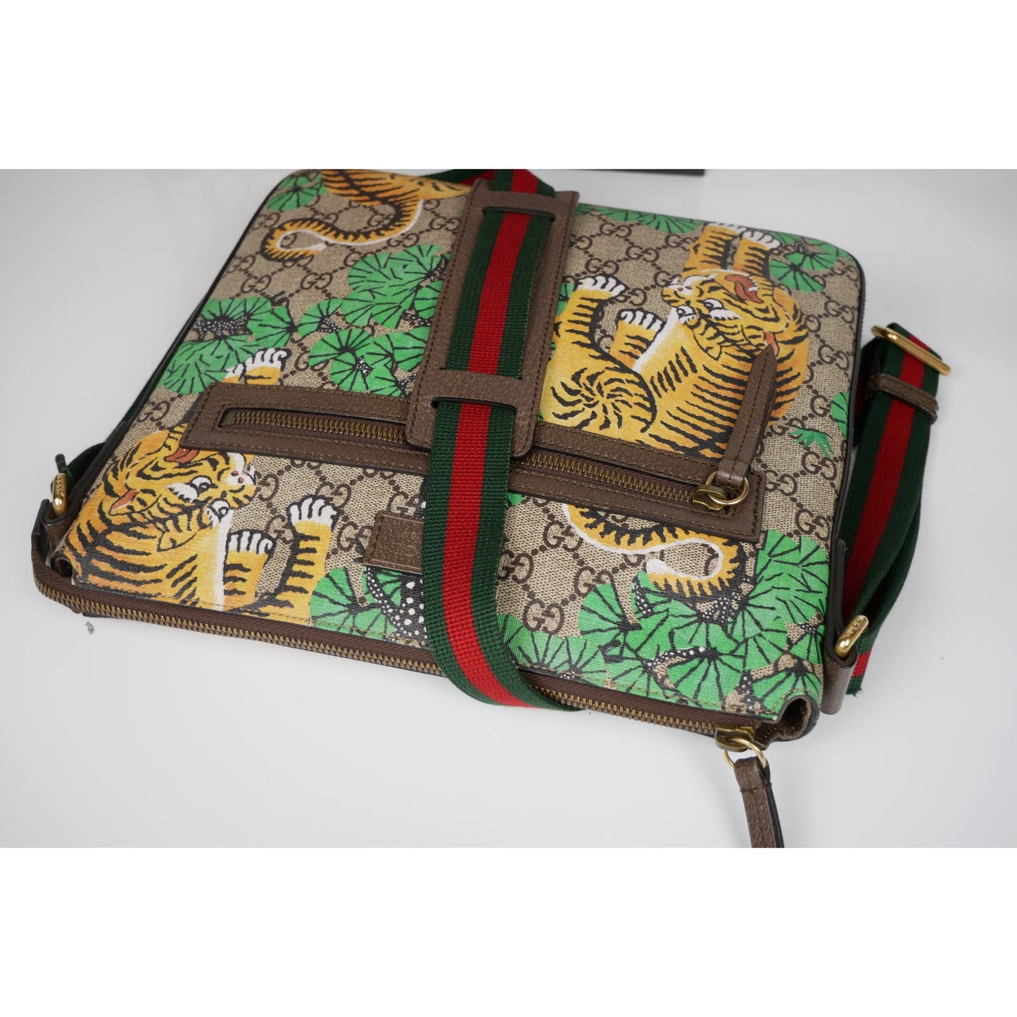 Gucci Bengal Tiger Supreme Crossbody