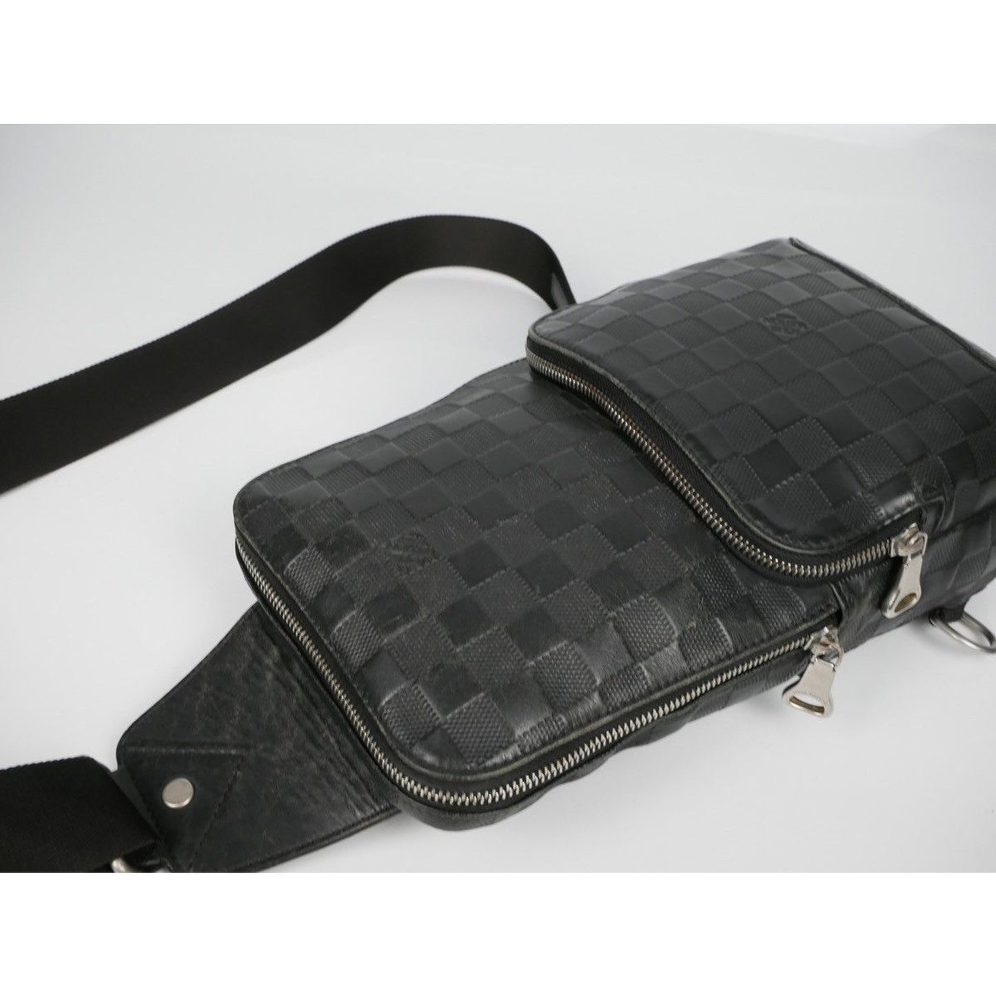 Louis Vuitton Avenue Sling Crossbody