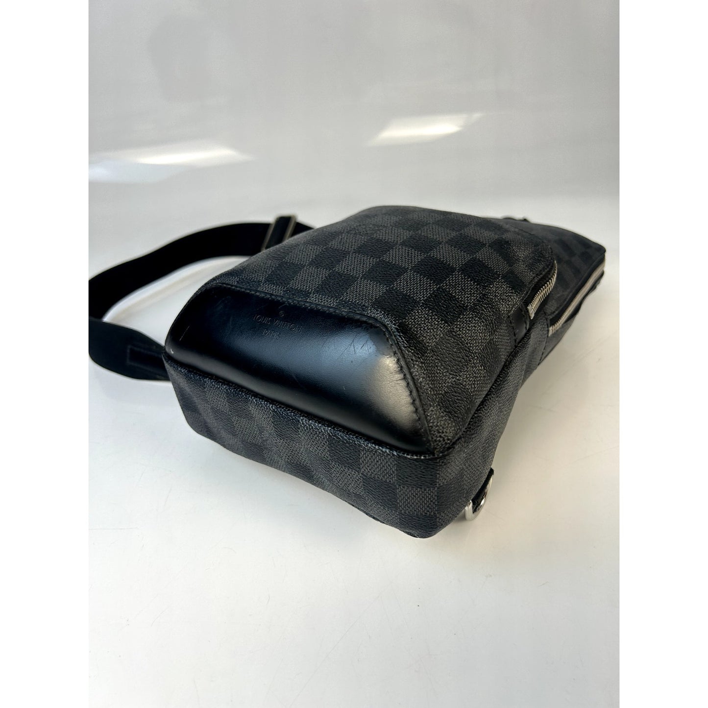 Louis Vuitton Black Damier Graphite Avenue Sling