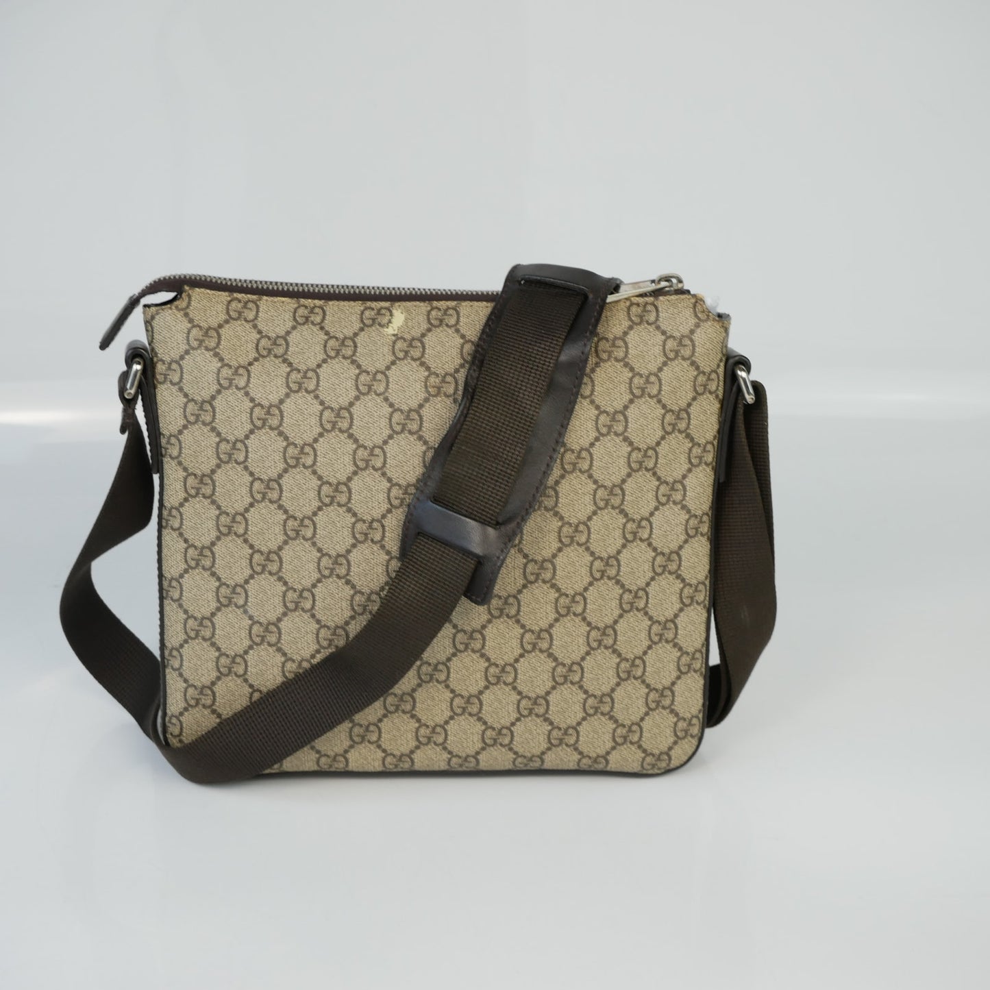 Gucci Ebony GG Supreme Messenger Bag