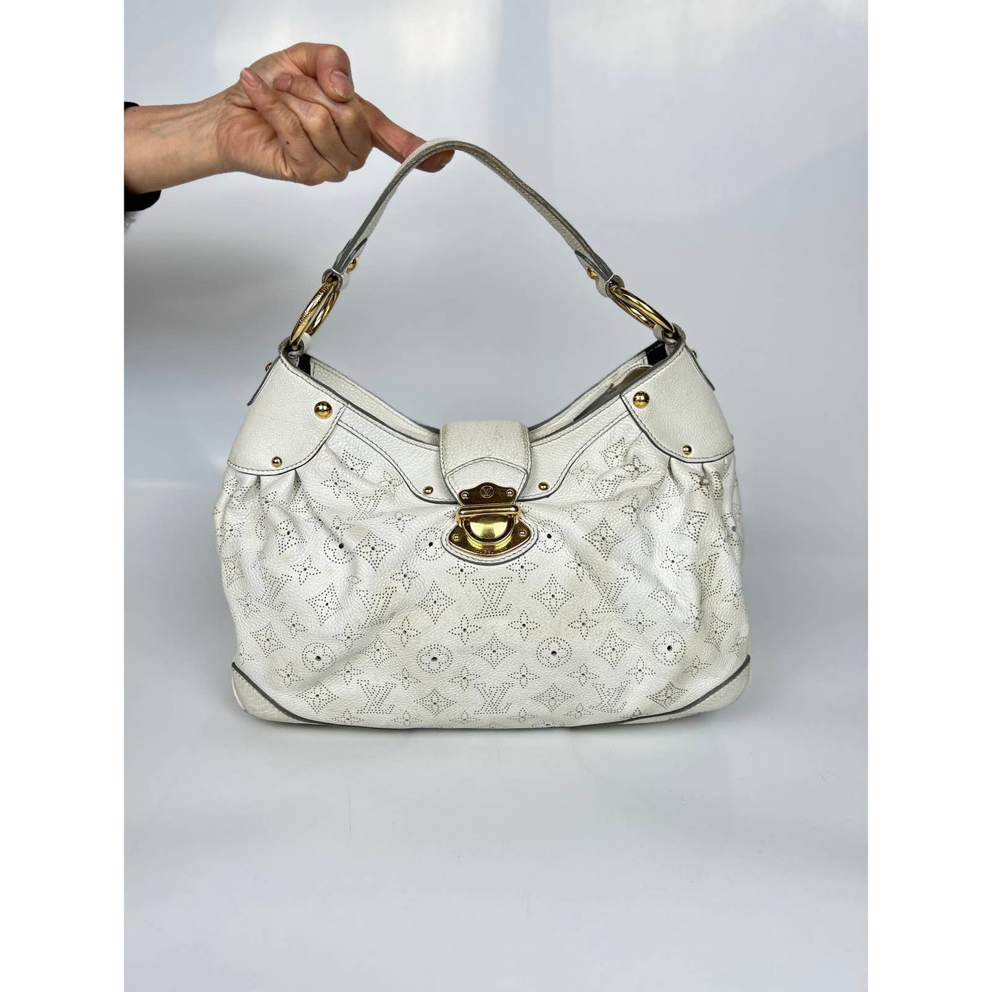 Louis Vuitton White Monogram Mahina Solar PM