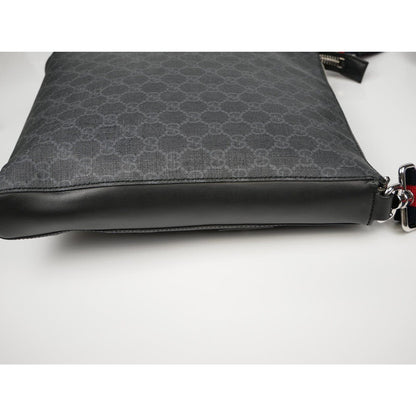 Gucci Supreme Messenger Shoulder Bag Monogram