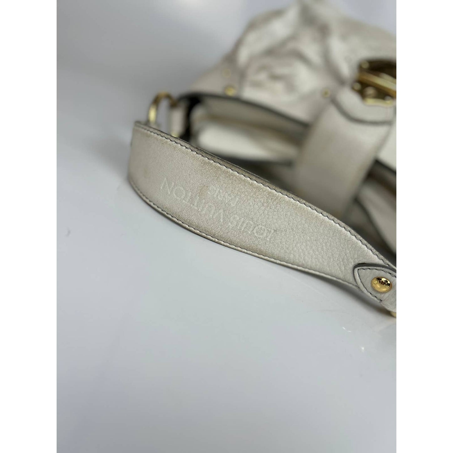 Louis Vuitton White Monogram Mahina Solar PM